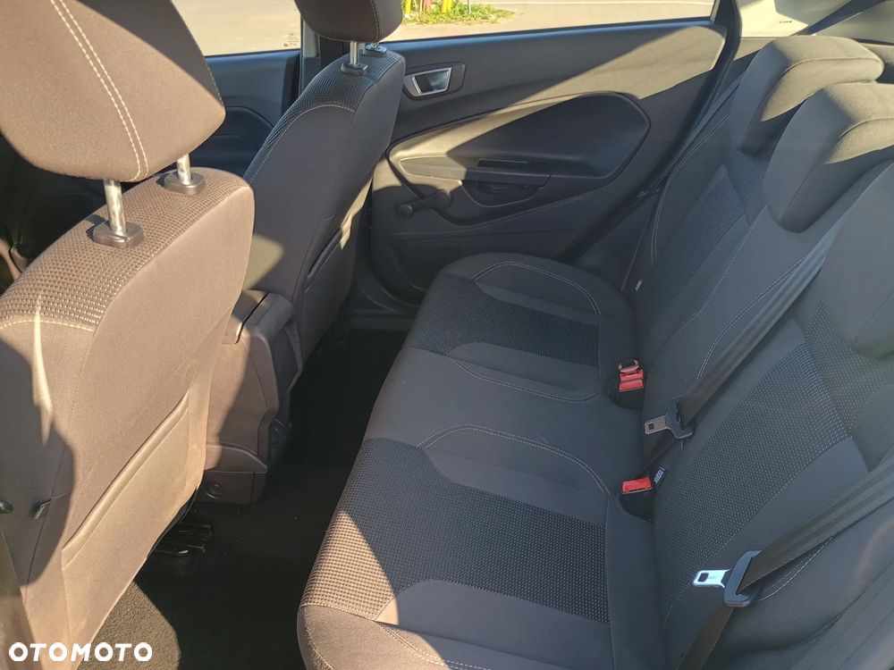 Ford Fiesta 1.0 EcoBoost Titanium EU6 - 11