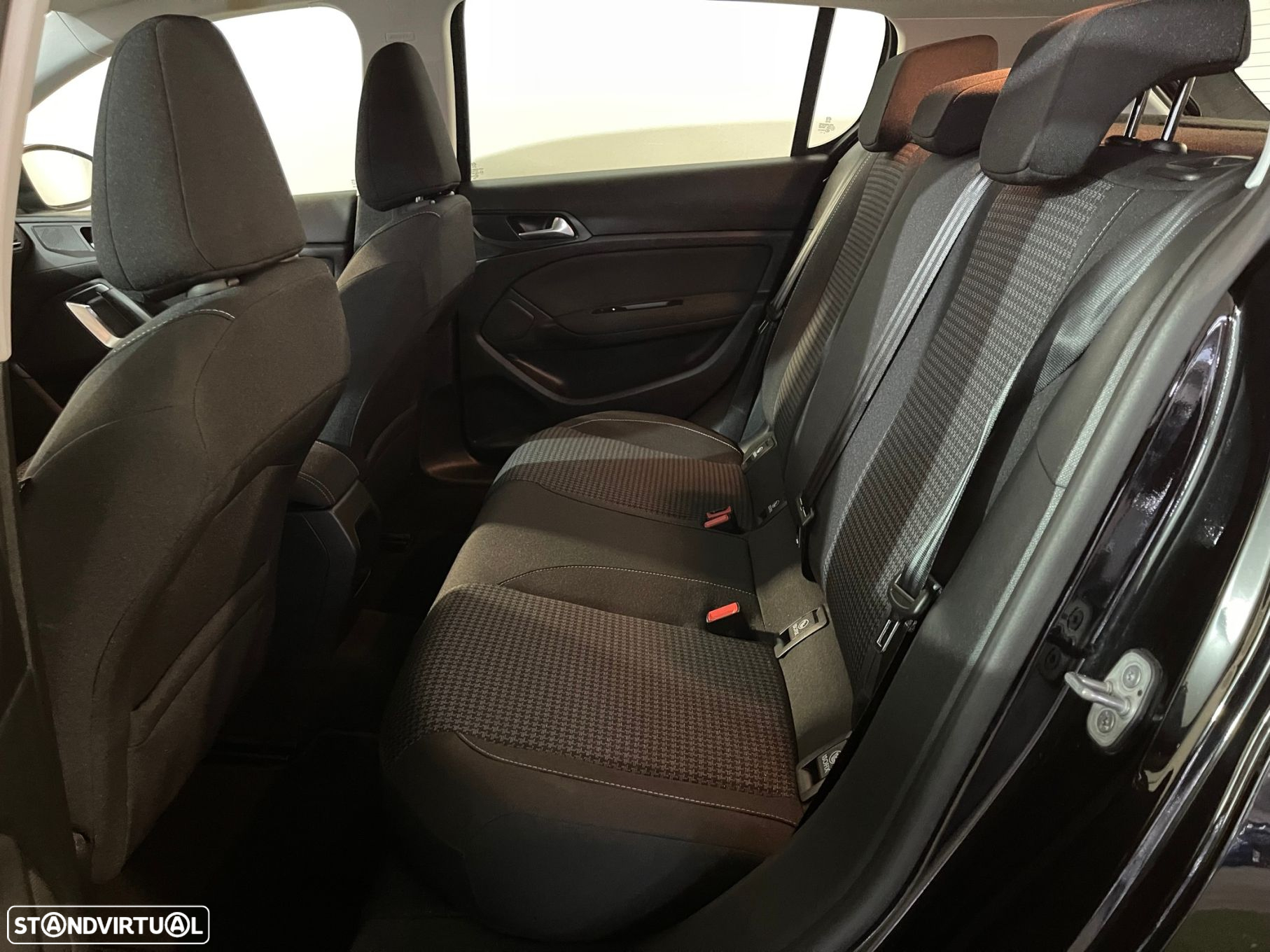 Peugeot 308 1.5 BlueHDi Style - 11