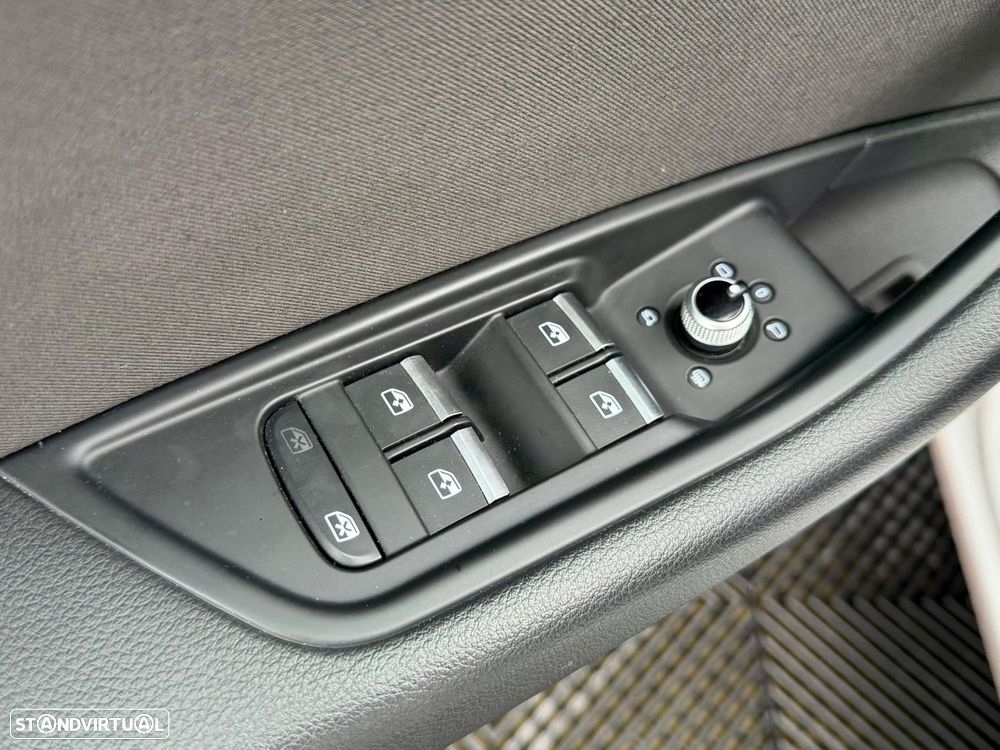 Audi A4 Avant 35 TDI S tronic - 13