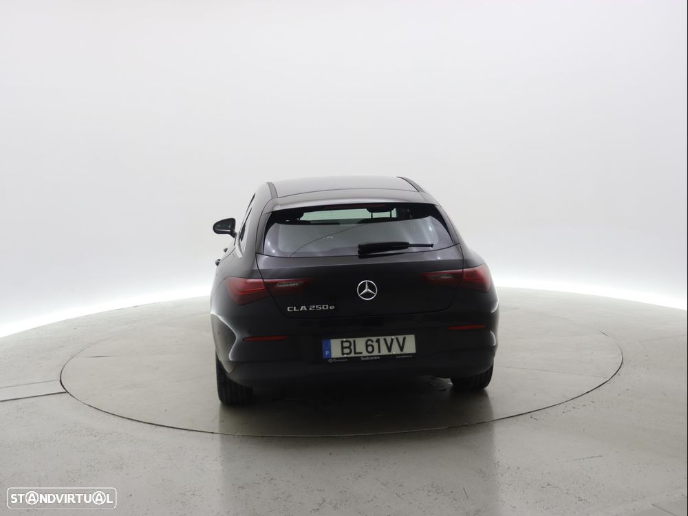 Mercedes-Benz CLA 250 e - 5