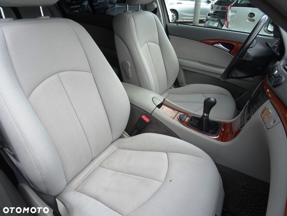 Mercedes-Benz Klasa E 200 Kompressor Avantgarde - 11