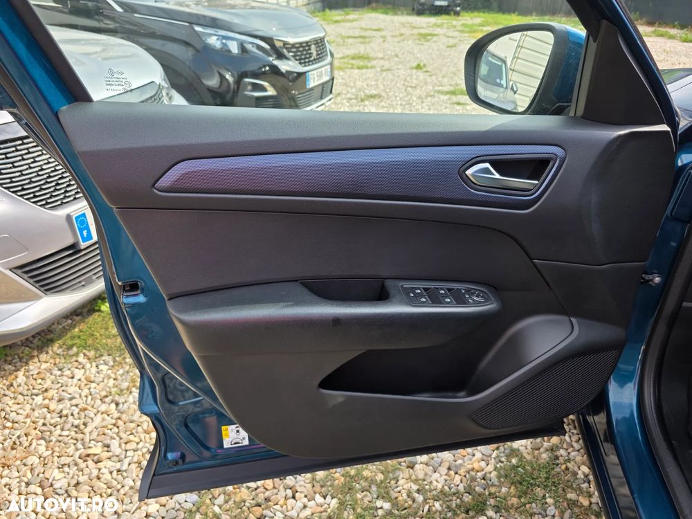 Renault Arkana E-TECH 145 Evolution - 22
