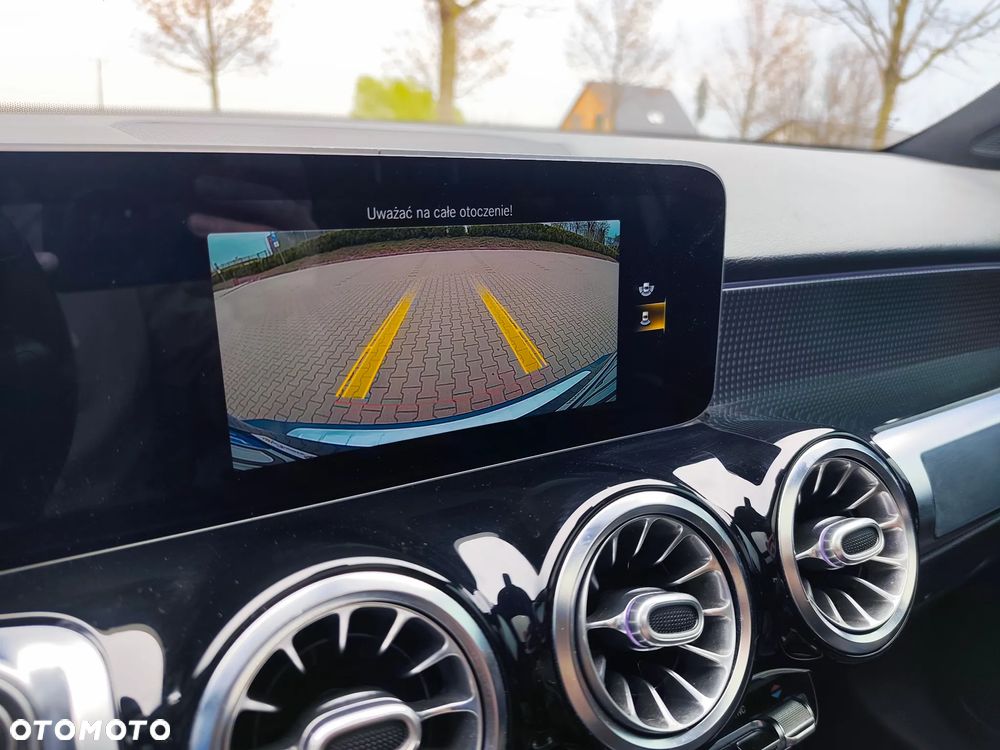 Mercedes-Benz GLB 250 Edition 1 8G-DCT - 14