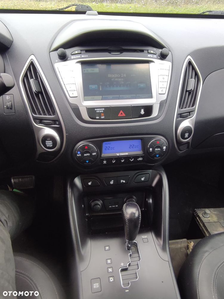 Hyundai ix35 2.0 CRDi 4WD Automatik Premium - 24