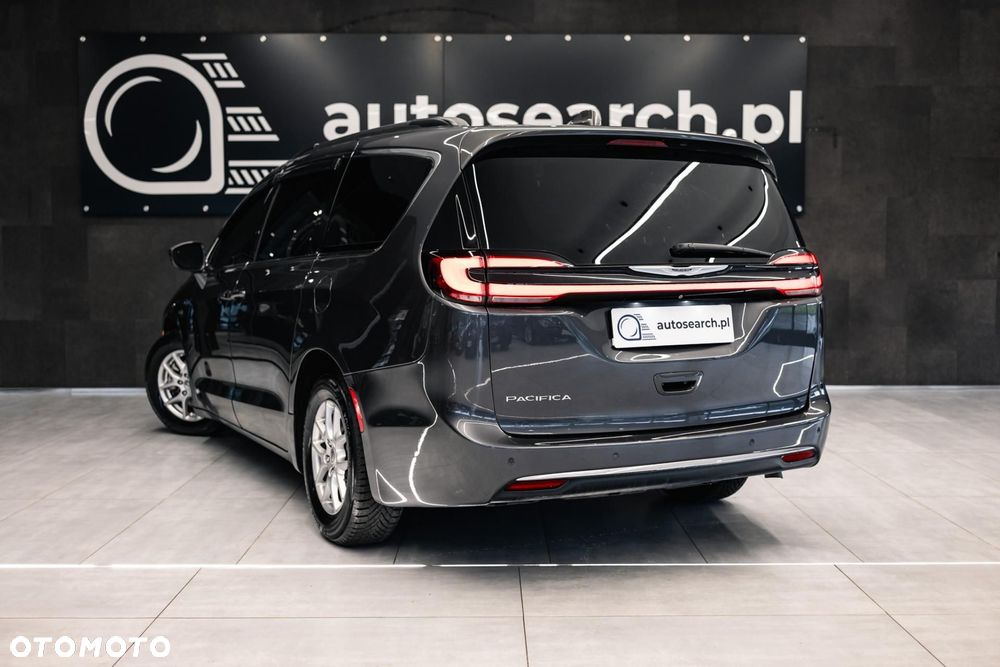Chrysler Pacifica - 7