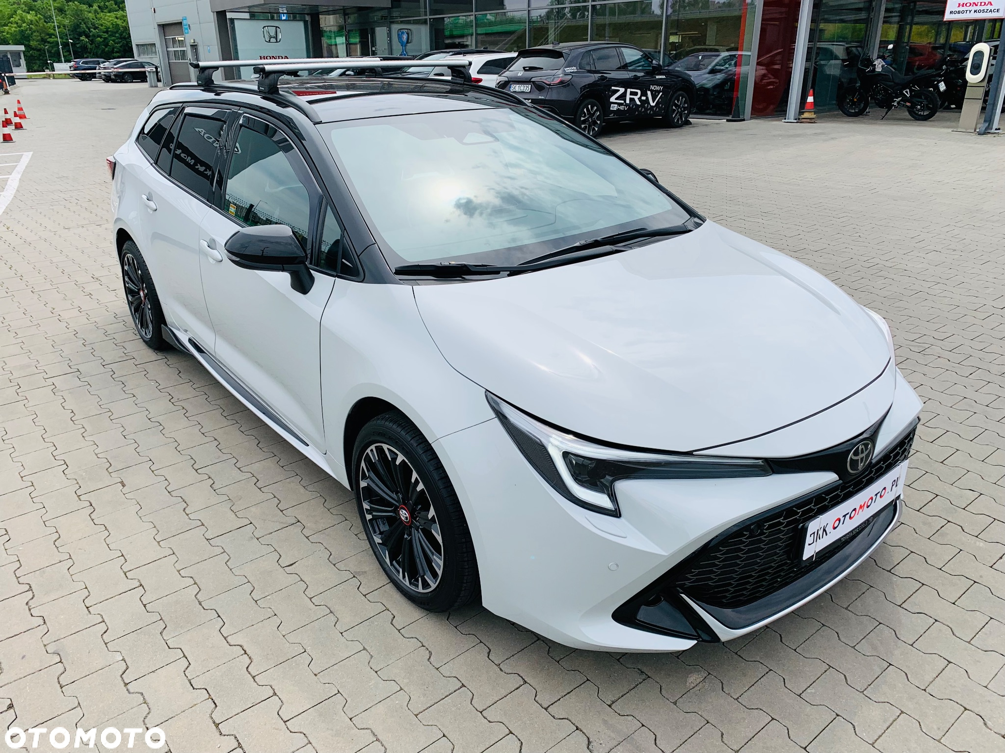 Toyota Corolla 1.8 Hybrid GR Sport Dynamic - 19