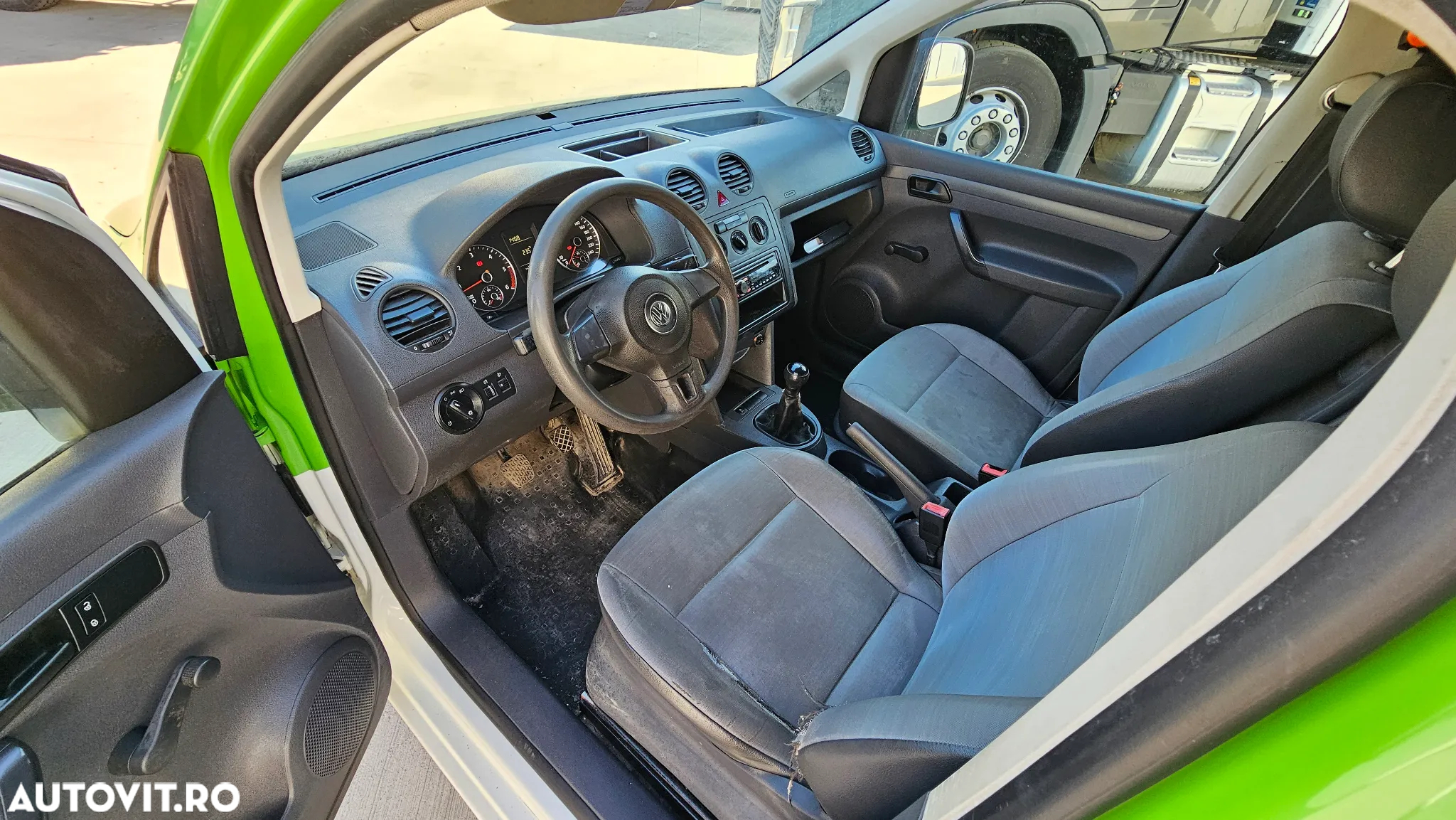 Volkswagen Caddy 1.6 TDi - 8