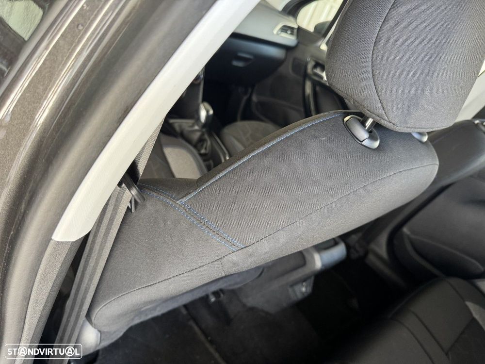 Peugeot 2008 1.2 PureTech Style - 22