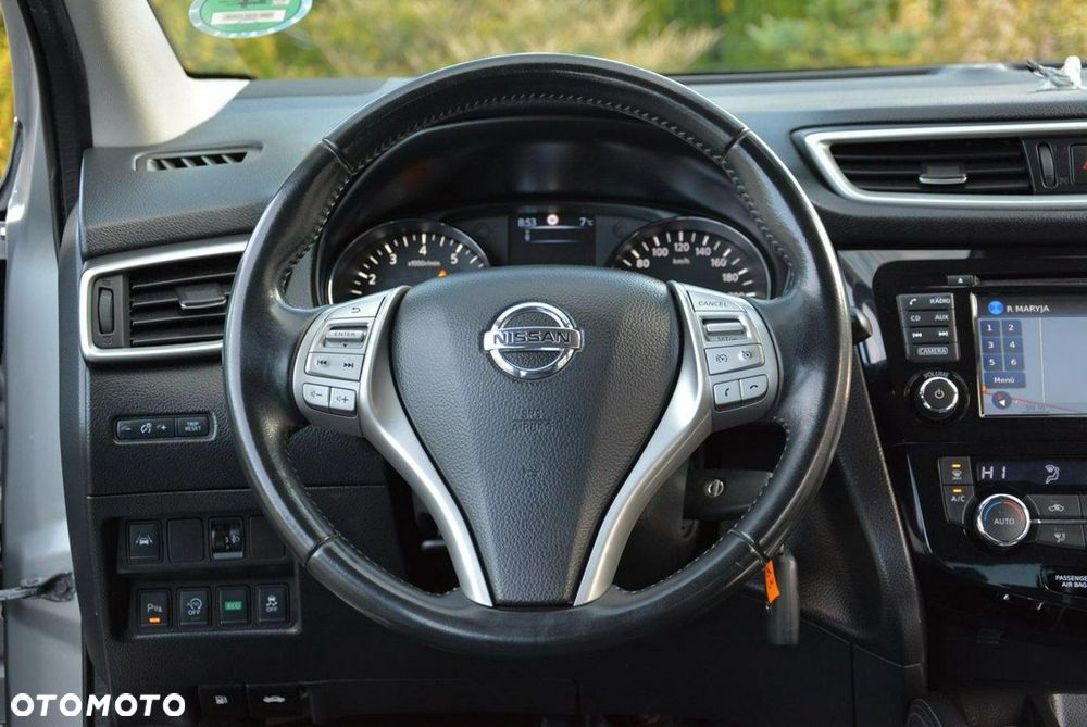 Nissan Qashqai 1.2 DIG-T Tekna Xtronic - 25