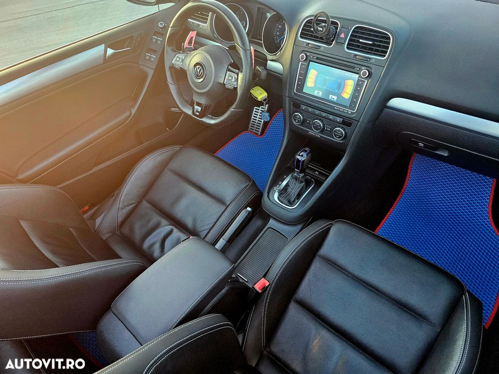 Volkswagen Golf - 8