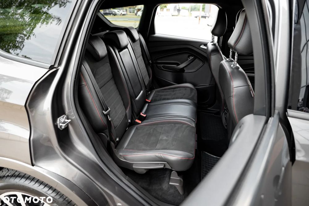 Ford Kuga 1.5 EcoBoost 2x4 ST-Line - 20