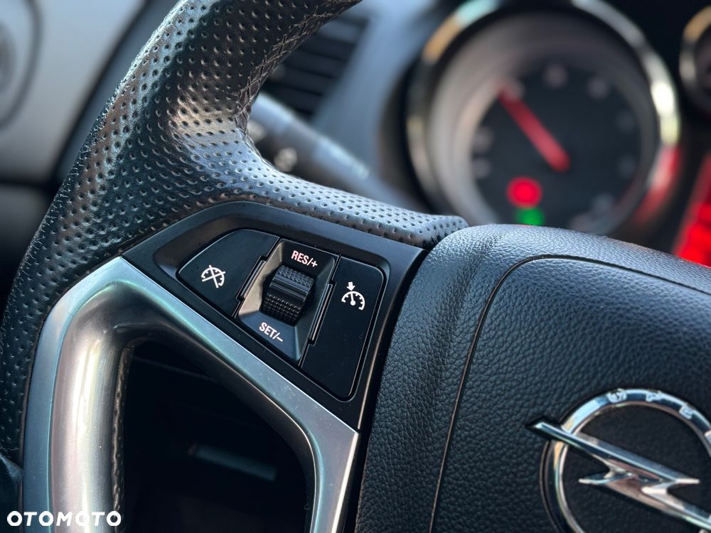 Opel Insignia 2.0 CDTI 4x4 - 18