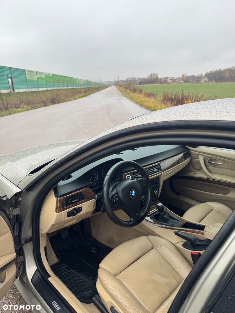 BMW Seria 3 320i Edition Sport - 11