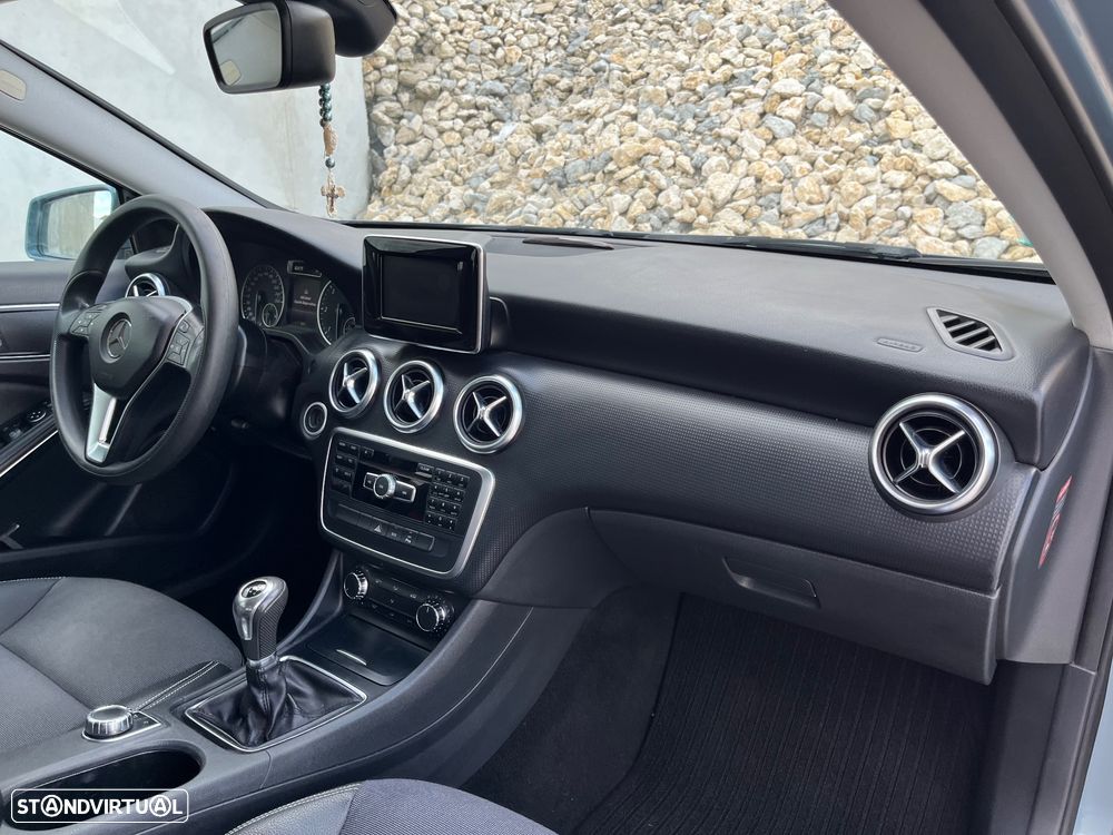 Mercedes-Benz A 180 CDI BlueEFFICIENCY - 30