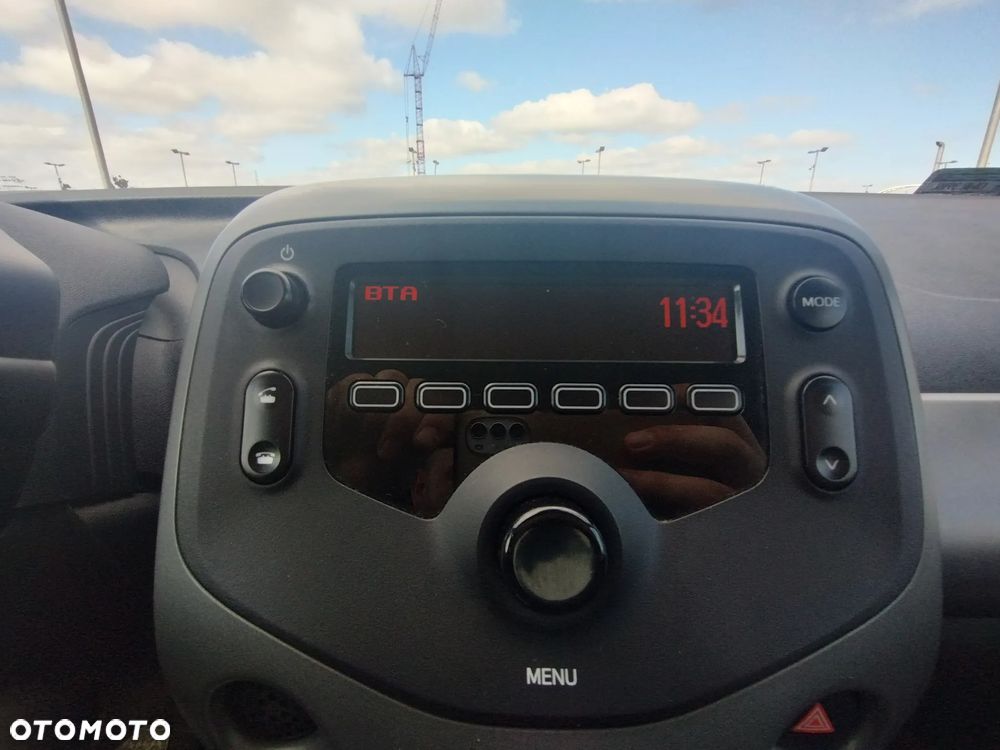 Toyota Aygo x-play - 19