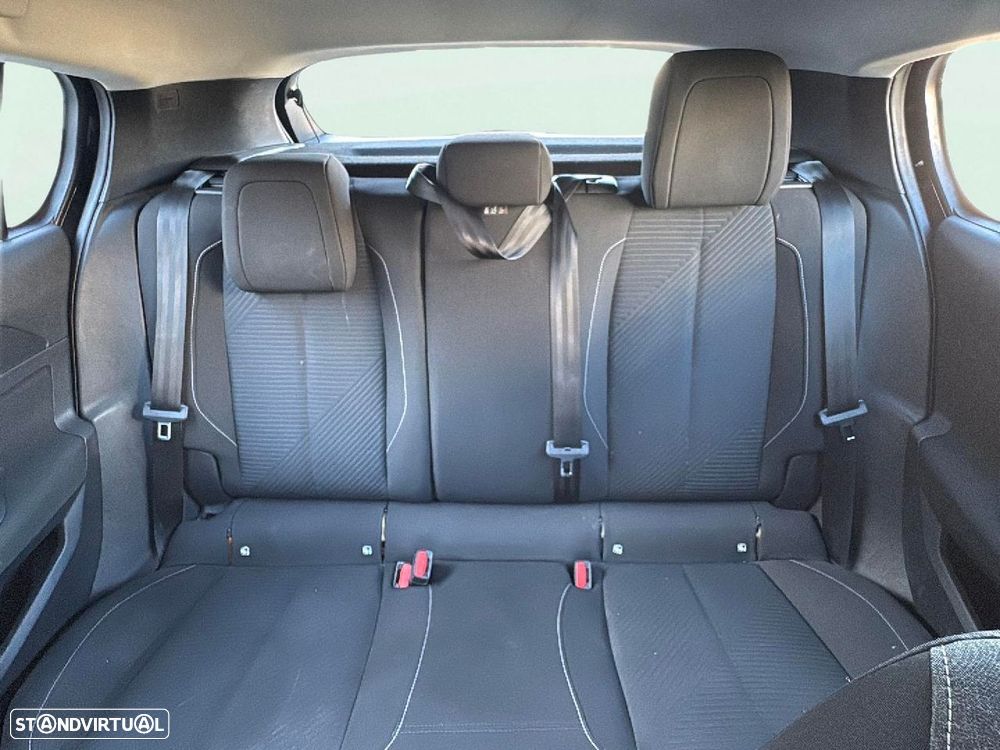 Peugeot 308 1.2 PureTech Active Pack - 17