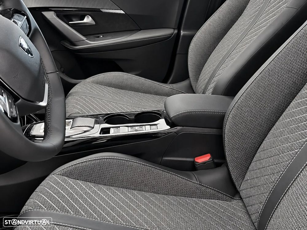 Peugeot 2008 1.2 Hybrid Allure e-DCS6 - 31