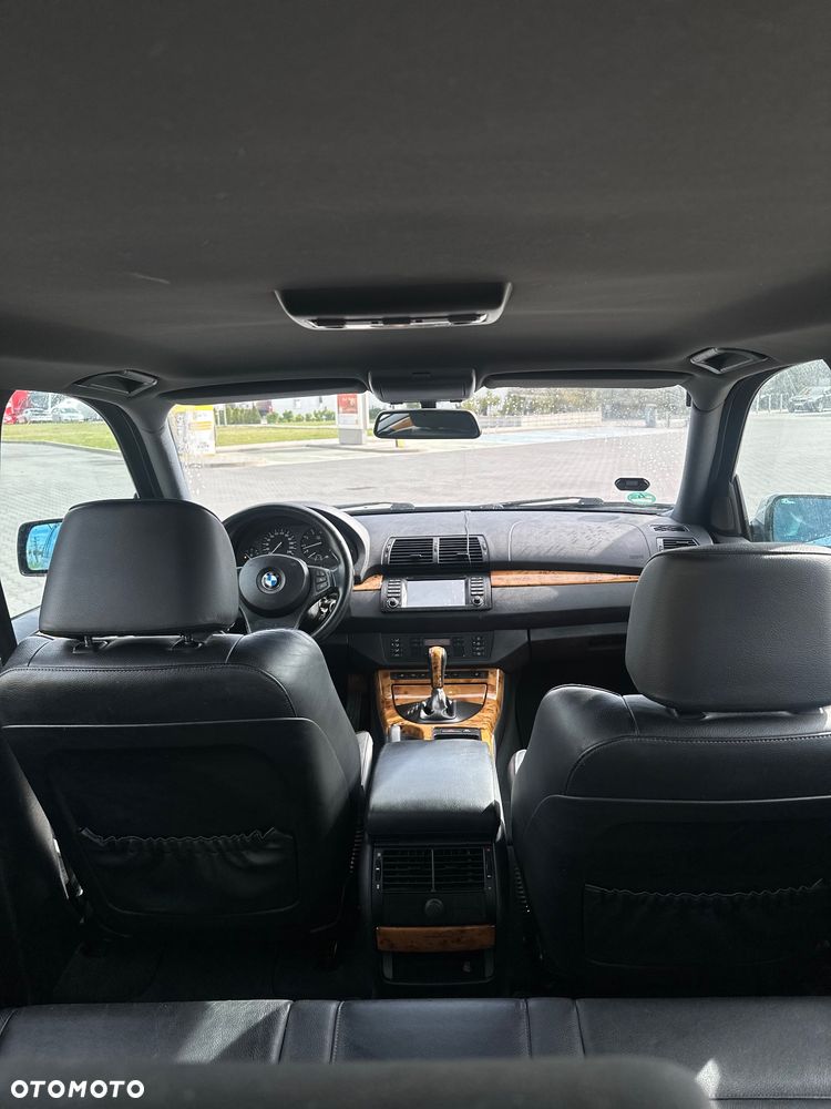 BMW X5 4.4i - 20