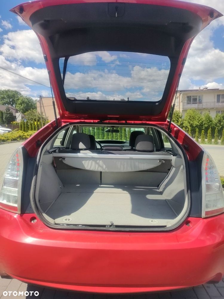 Toyota Prius 1.8 HSD Prestige - 8