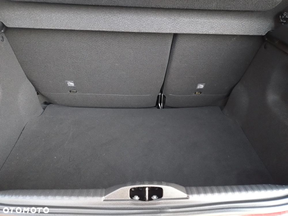 Citroën C3 1.2 PureTech Shine EAT6 - 19