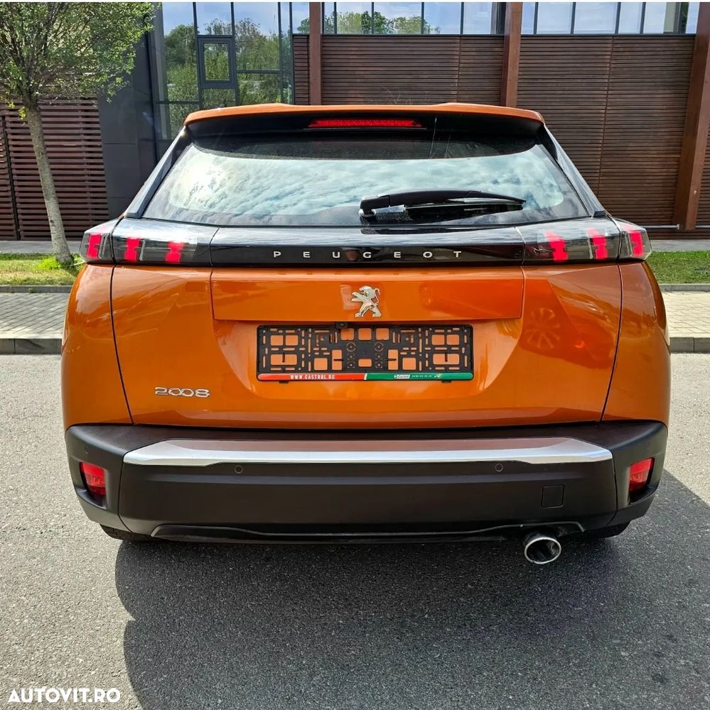 Peugeot 2008 1.5 BlueHDI BVM6 STT Allure - 12