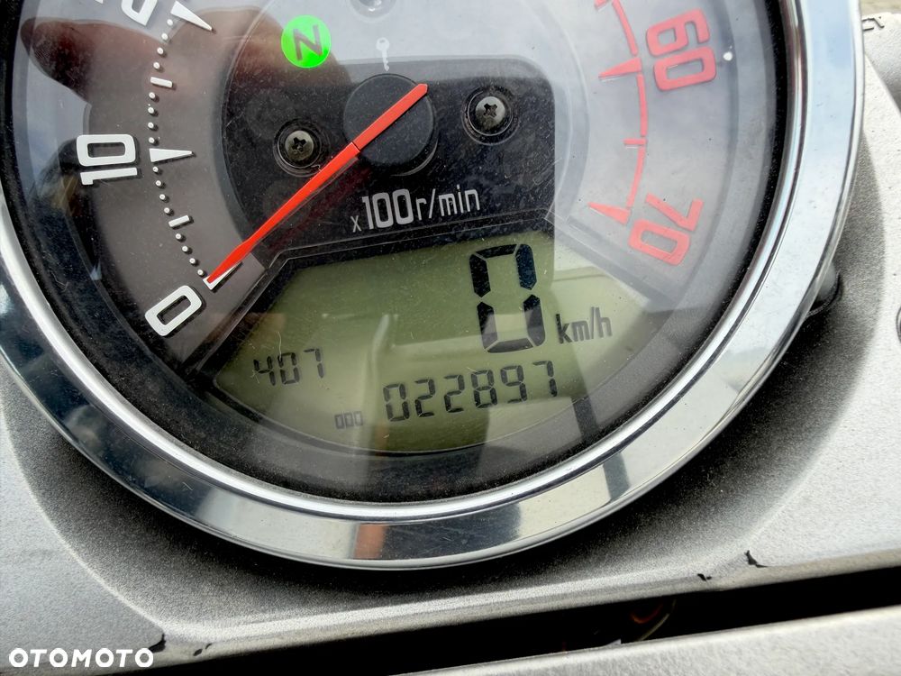 Yamaha MT - 8