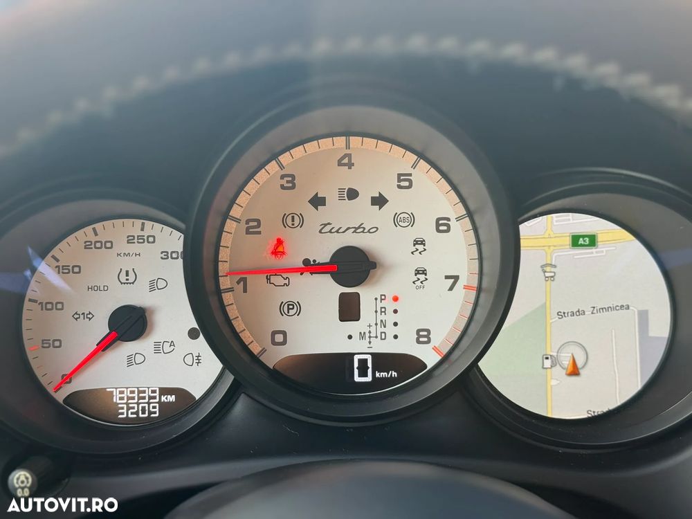 Porsche Macan Turbo PDK - 14