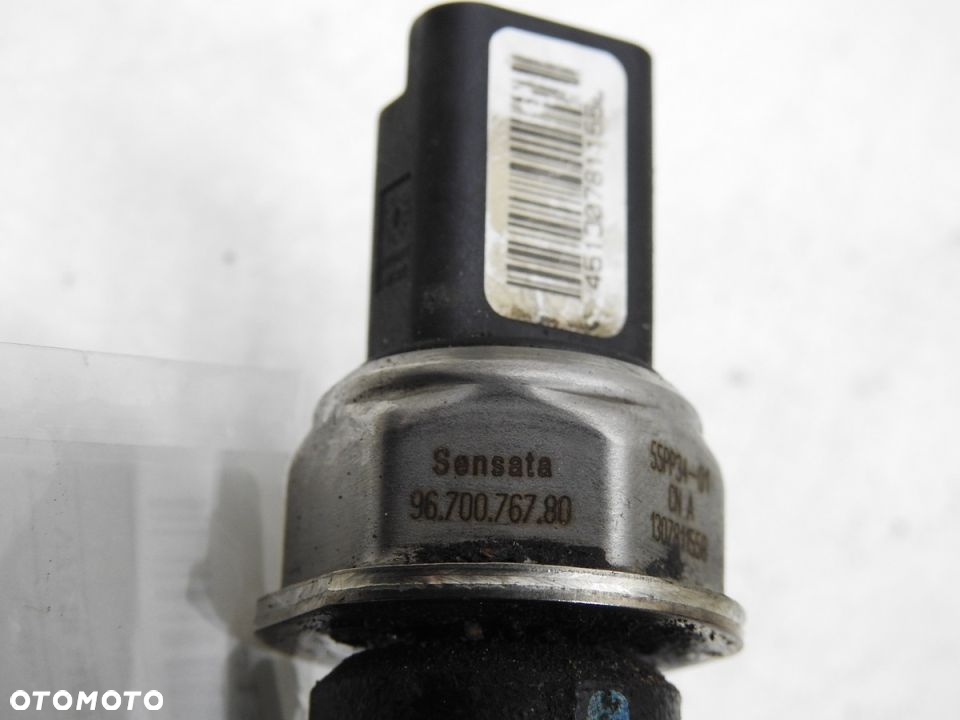 LISTWA WTRYSKOWA VOLVO V70 III 1.6 D - 10