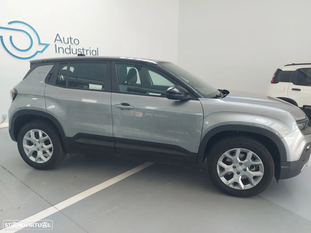 Jeep Avenger 1.2 e-Hybrid Altitude DCT - 8