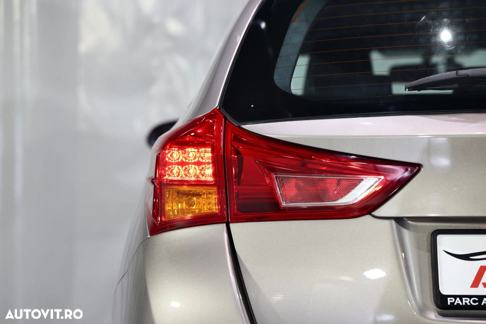 Toyota Auris - 35