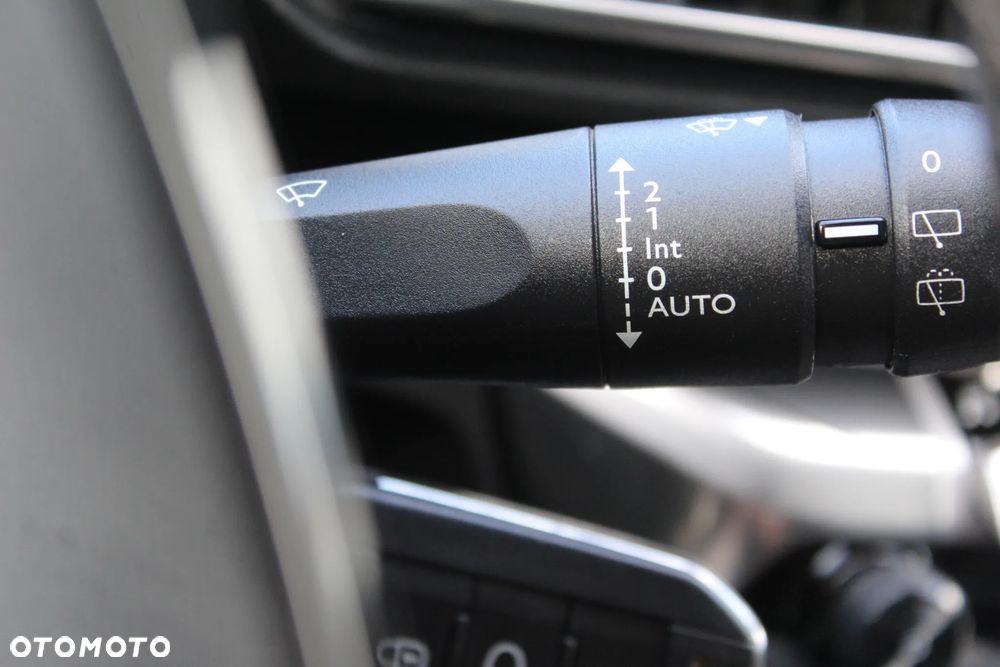 Peugeot 3008 BlueHDi 130 Stop & Start Active Business-Paket - 32
