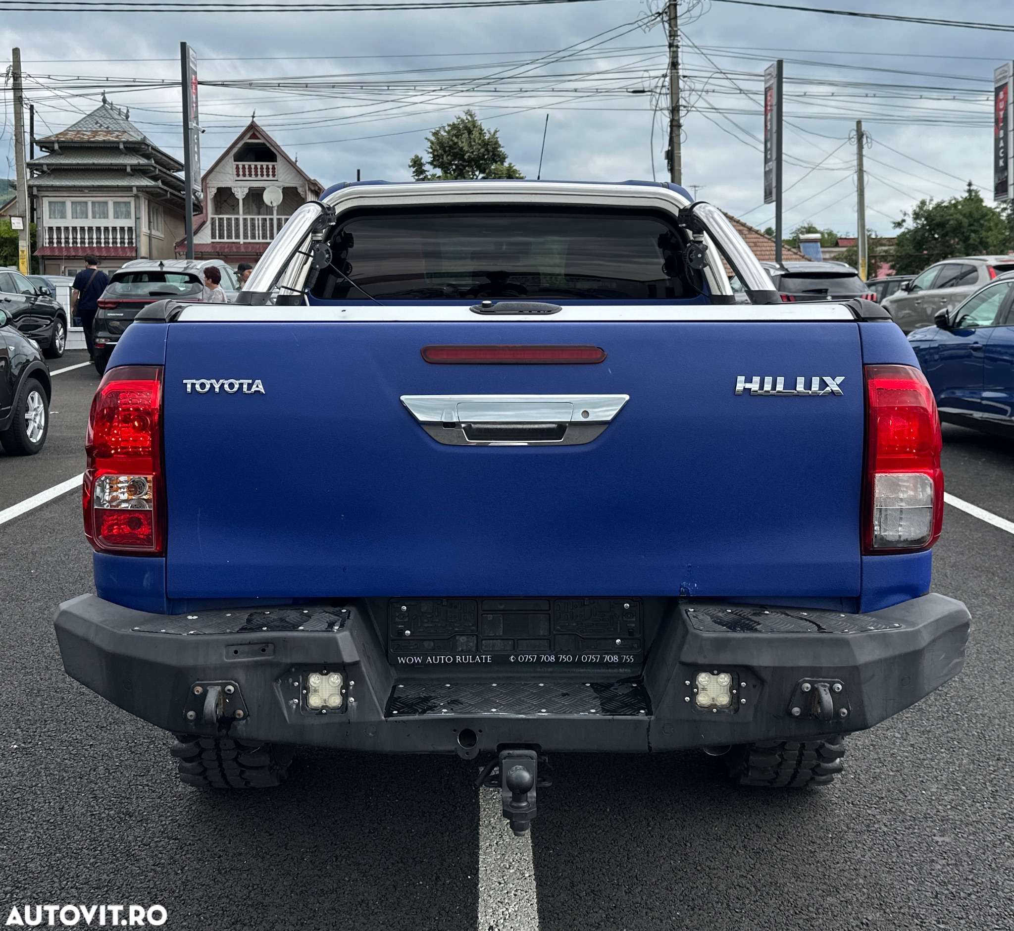 Toyota Hilux - 11