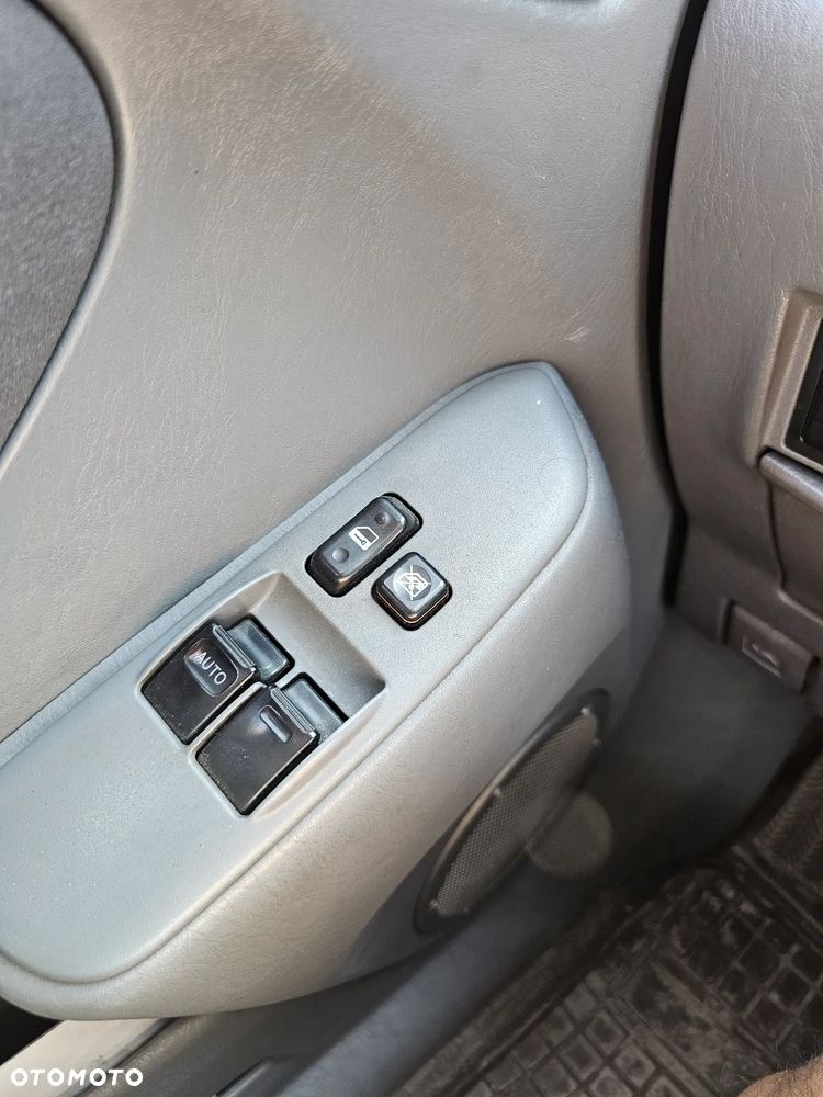 Toyota RAV4 2.0 D-4D Sol - 12