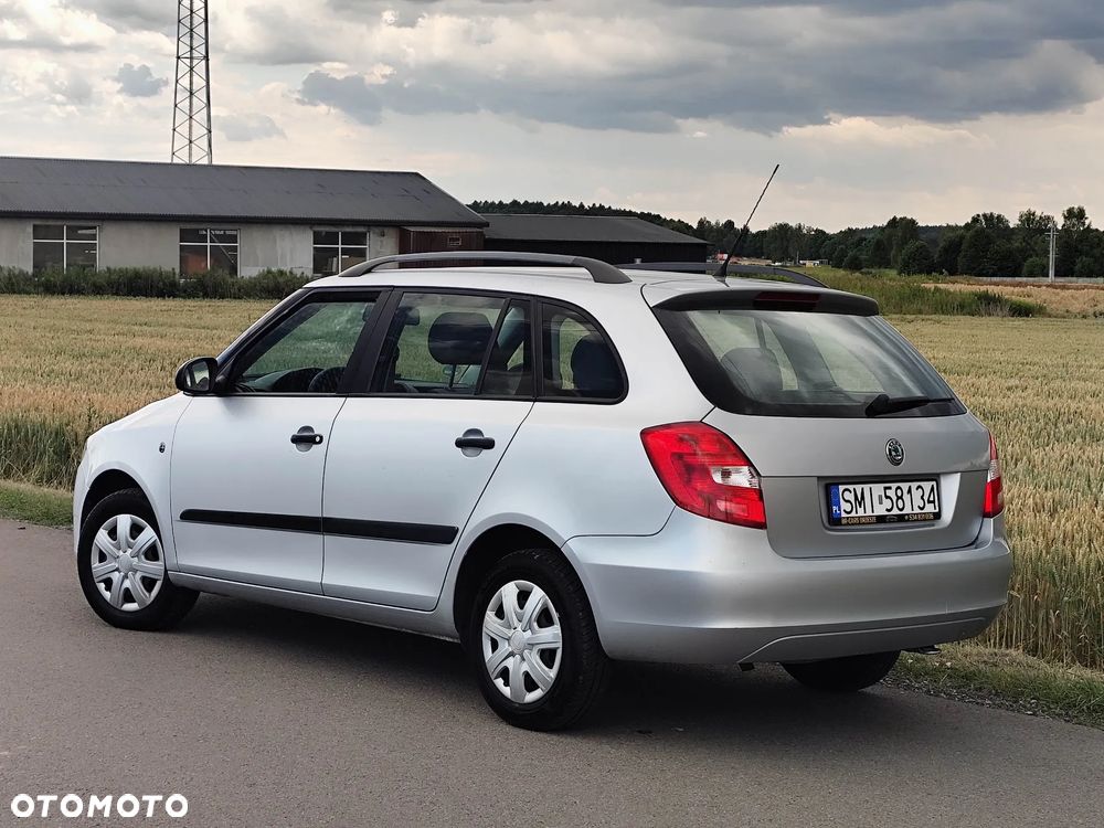 Skoda Fabia 1.4 16V Ambiente - 2
