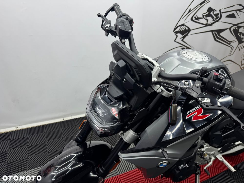 BMW R - 12