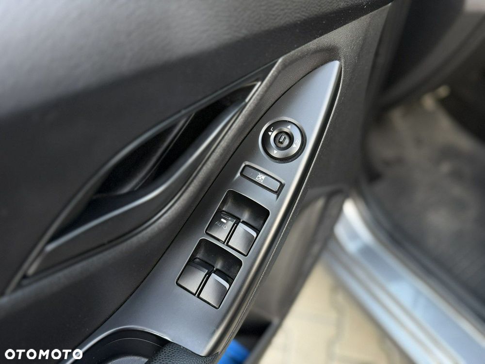 Hyundai ix20 1.4 Comfort - 12