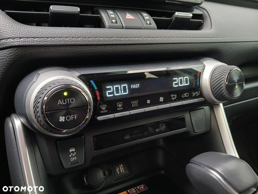Toyota RAV4 - 21