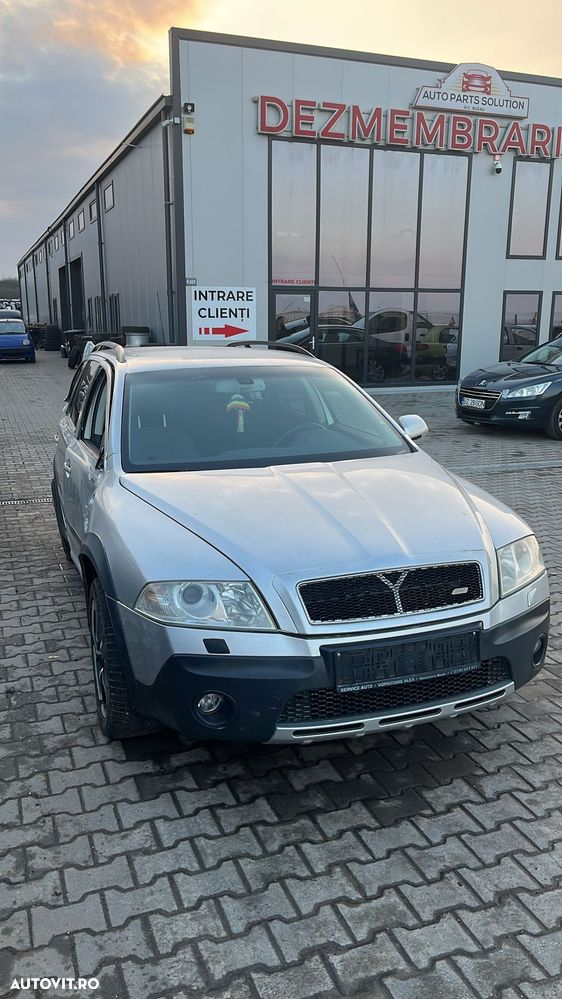 Dezmembram Skoda Octavia 2 Scout 2.0 diesel BMP 4x4 din 2007 - 1