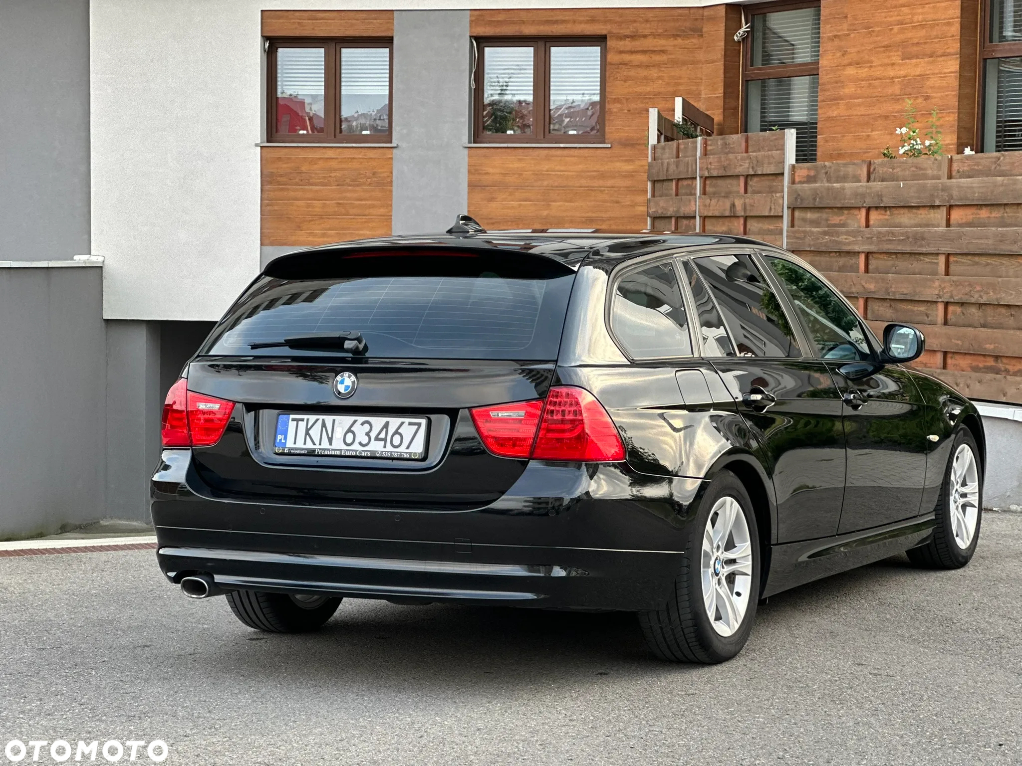 BMW Seria 3 320d DPF Touring - 6