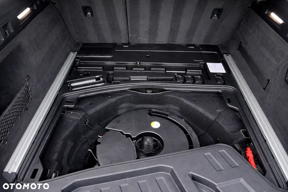 Audi A6 Avant 2.0 TDI Ultra S tronic - 30