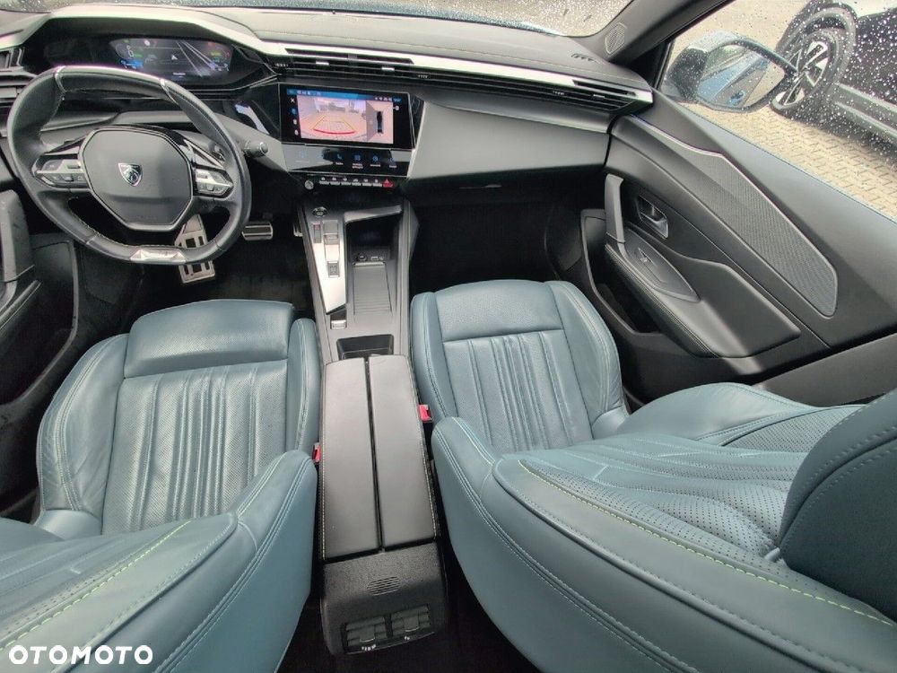 Peugeot 408 - 9