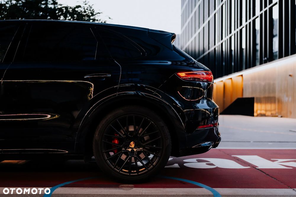 Porsche Cayenne GTS - 24