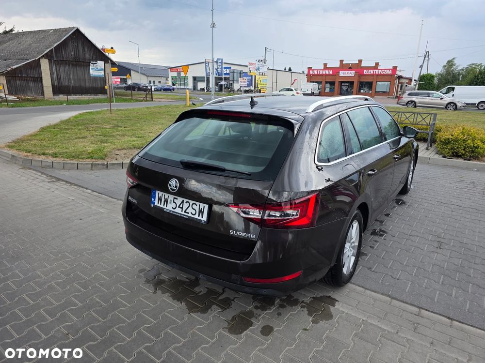 Skoda Superb 2.0 TDI Active - 7