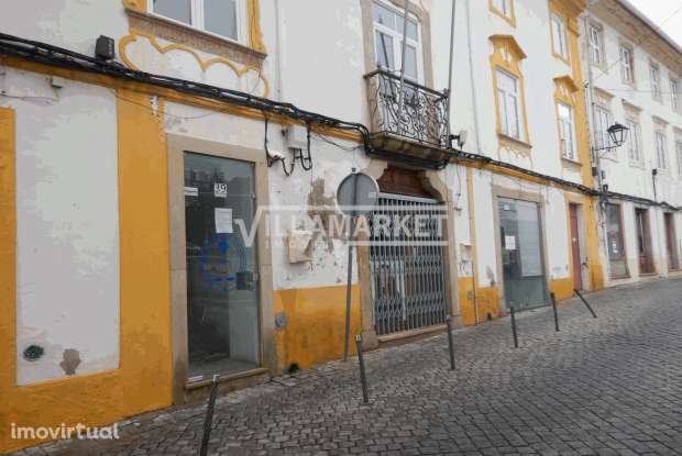 Edifício com 3 pisos da banca situado no Centro histórico de Portalegr - Grande imagem: 3/33