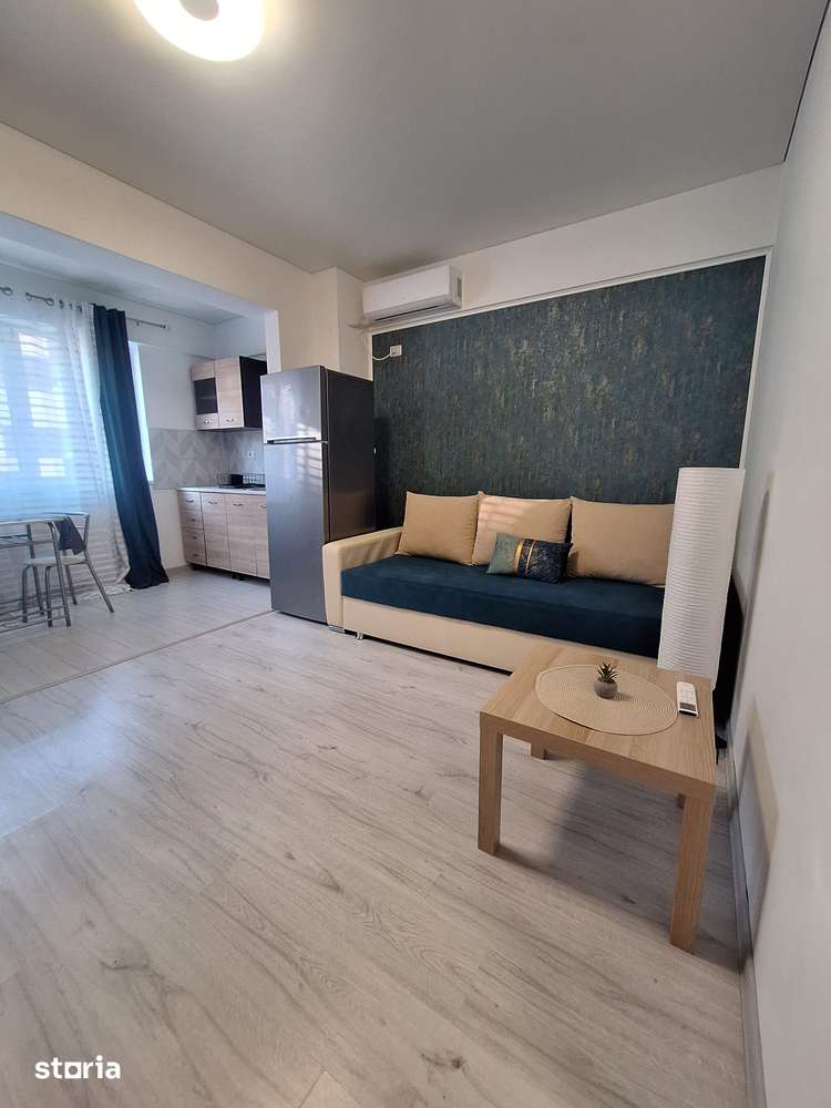 Garsonieră confortabilă, etaj 3, lift disponibil — fotografia 1