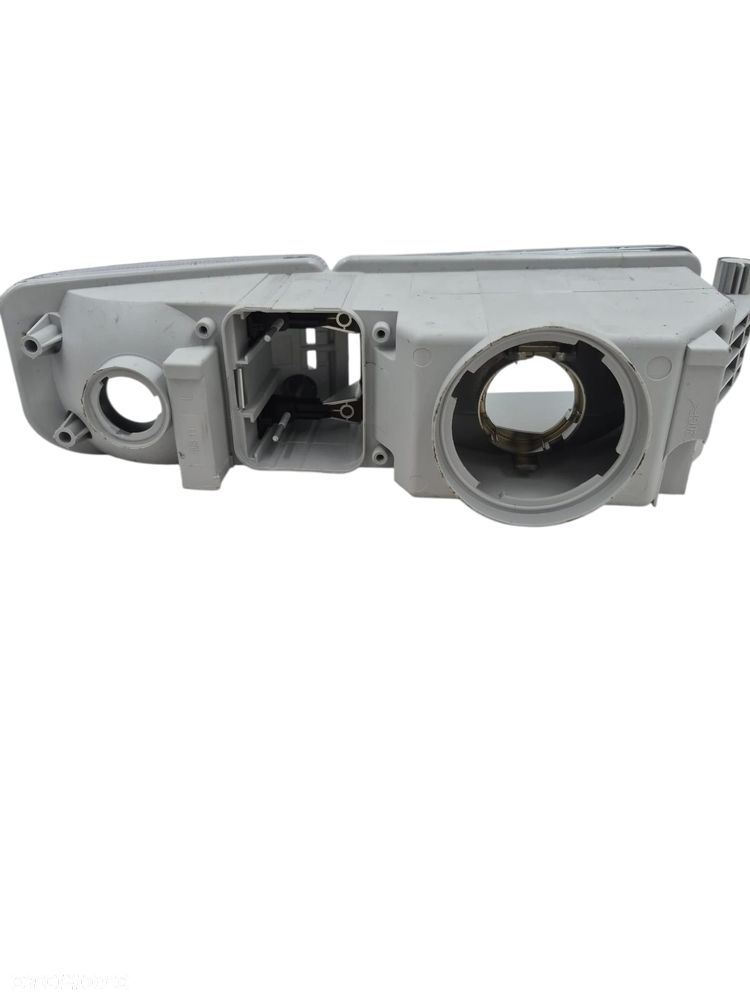 HALOGEN LEWY Z KIERUNKOWSKAZEM BIAŁY MAN TGA TGL - 3