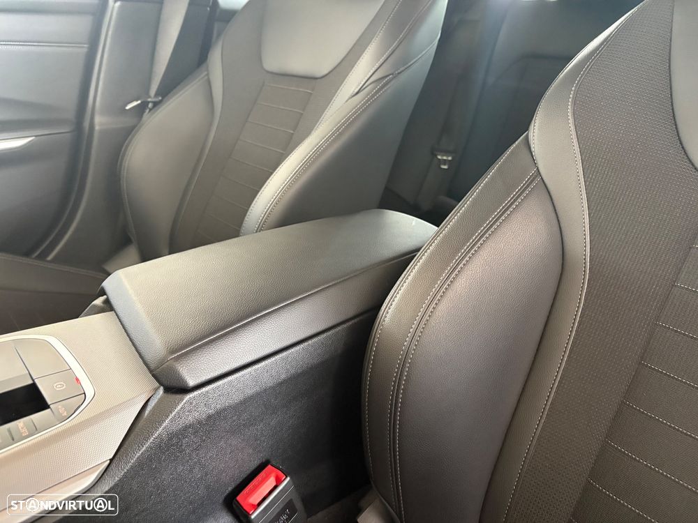 BMW 320 e Line Sport Auto - 12