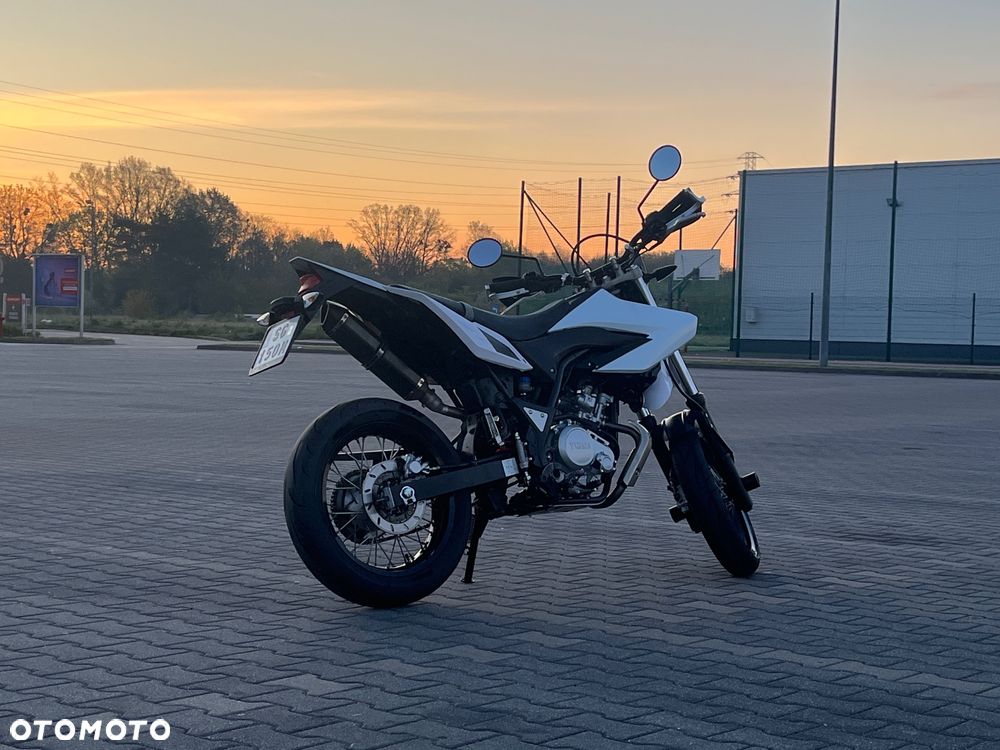 Yamaha WR - 6