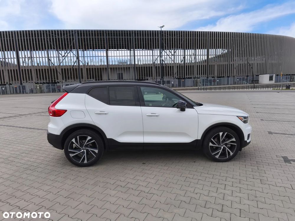 Volvo XC 40 T4 Geartronic R-Design - 2
