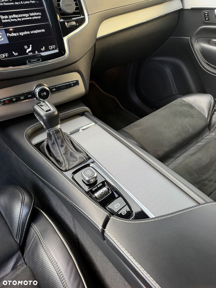 Volvo XC 90 B5 D AWD R-Design - 28